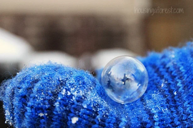 Frozen Bubbles