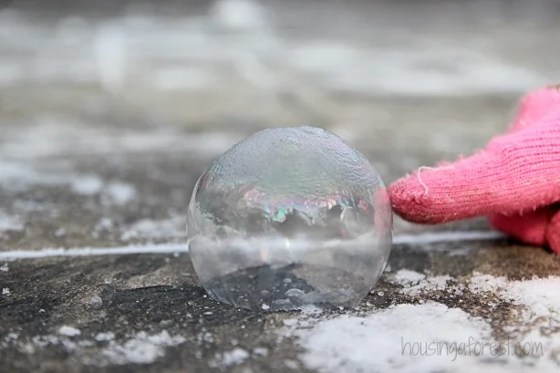 Frozen Bubbles