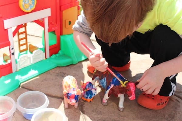 Paint, Play, and Wash Barnyard Animals