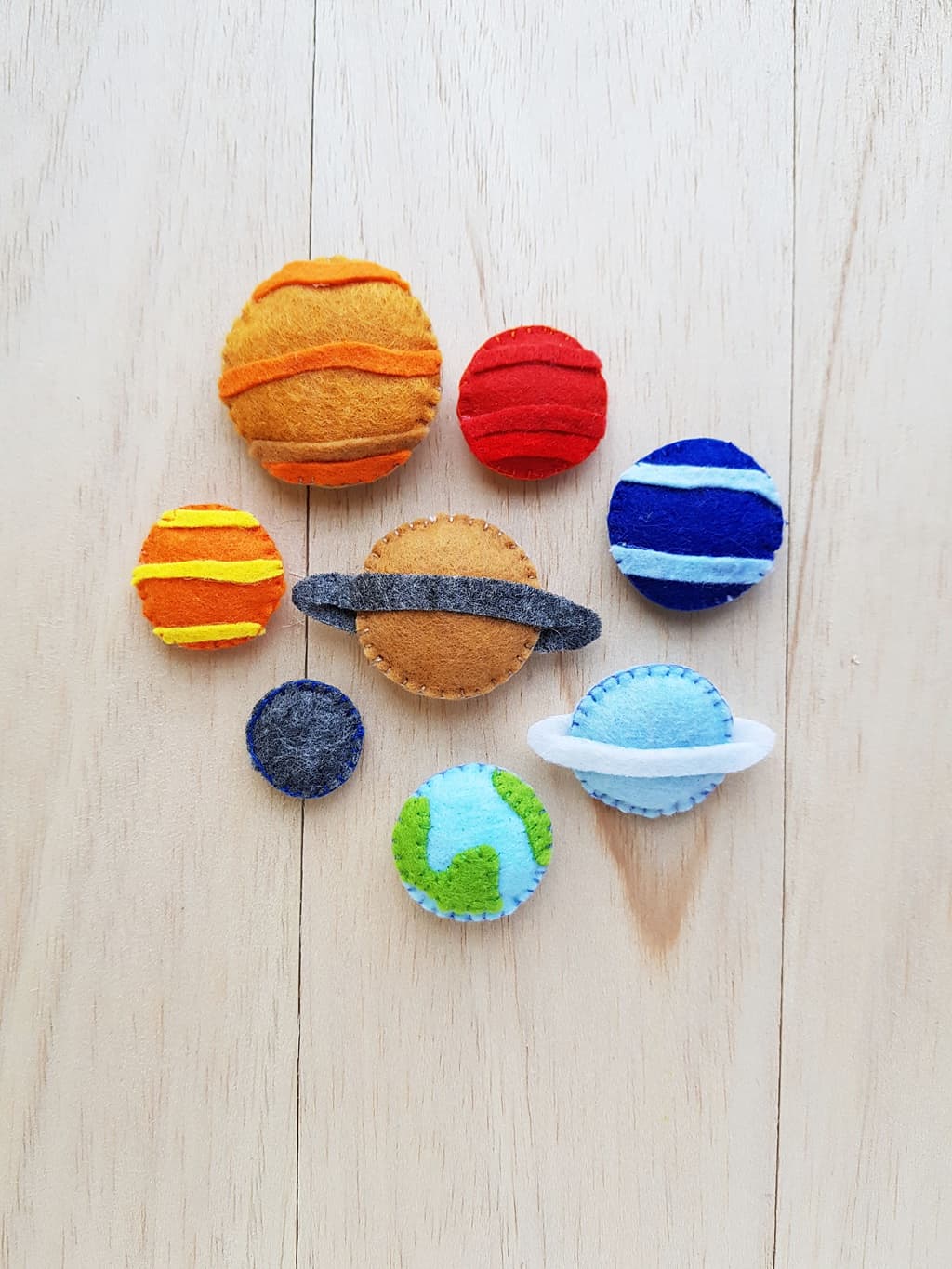 DIY Felt Planets Craft